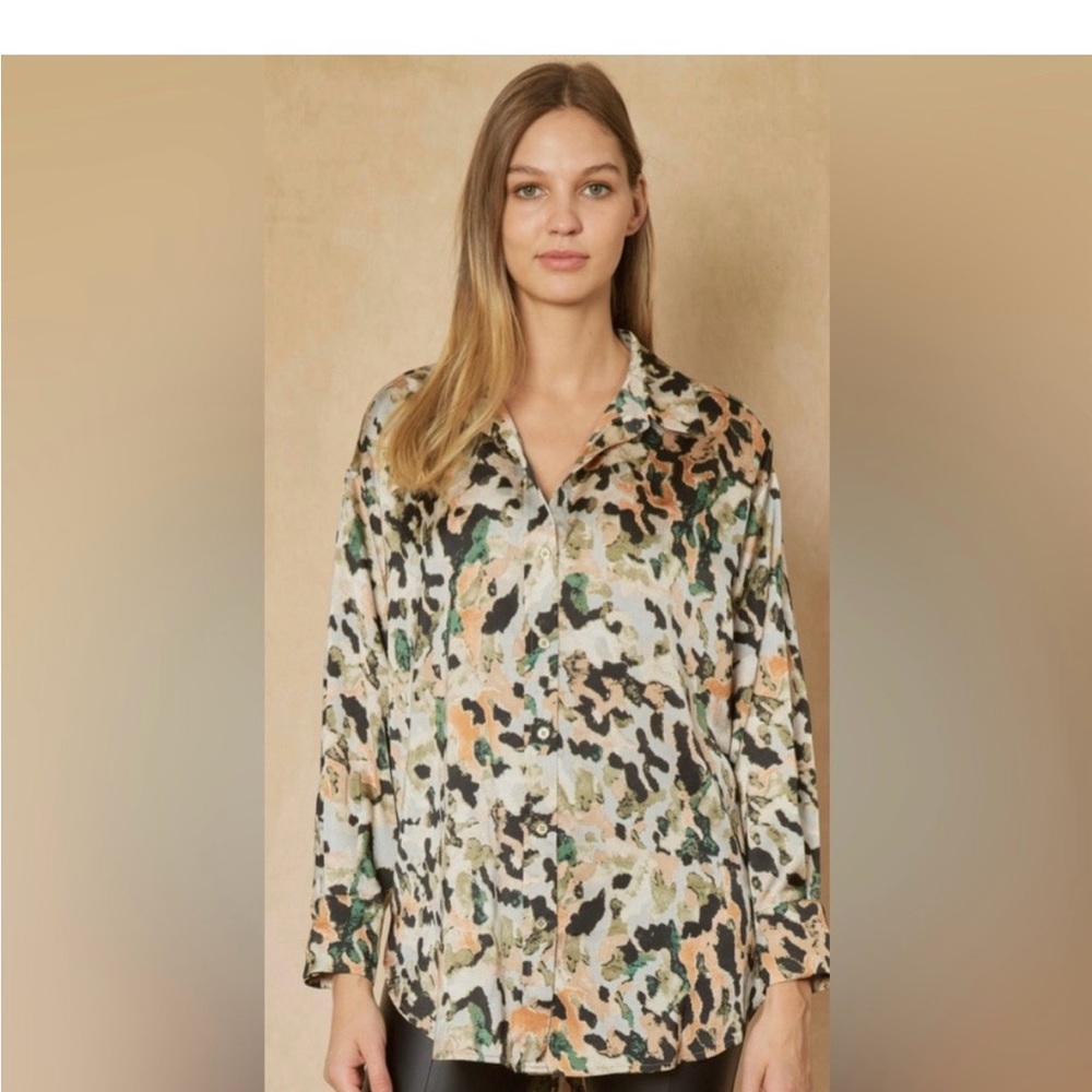 Entro Abstract Print Blouse in Earth Tones